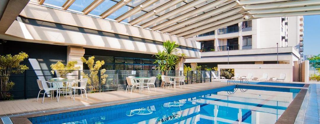 Apartamento Flat Lindo Com Vista Em Frente Ao Aeroporto De Congonhas - H806 *